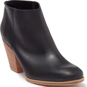 Rachel Comey black bootie with wooden heel sz 7